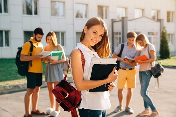 Cursos de preparación de los exámenes de Cambridge ESOL para adultos en Elche