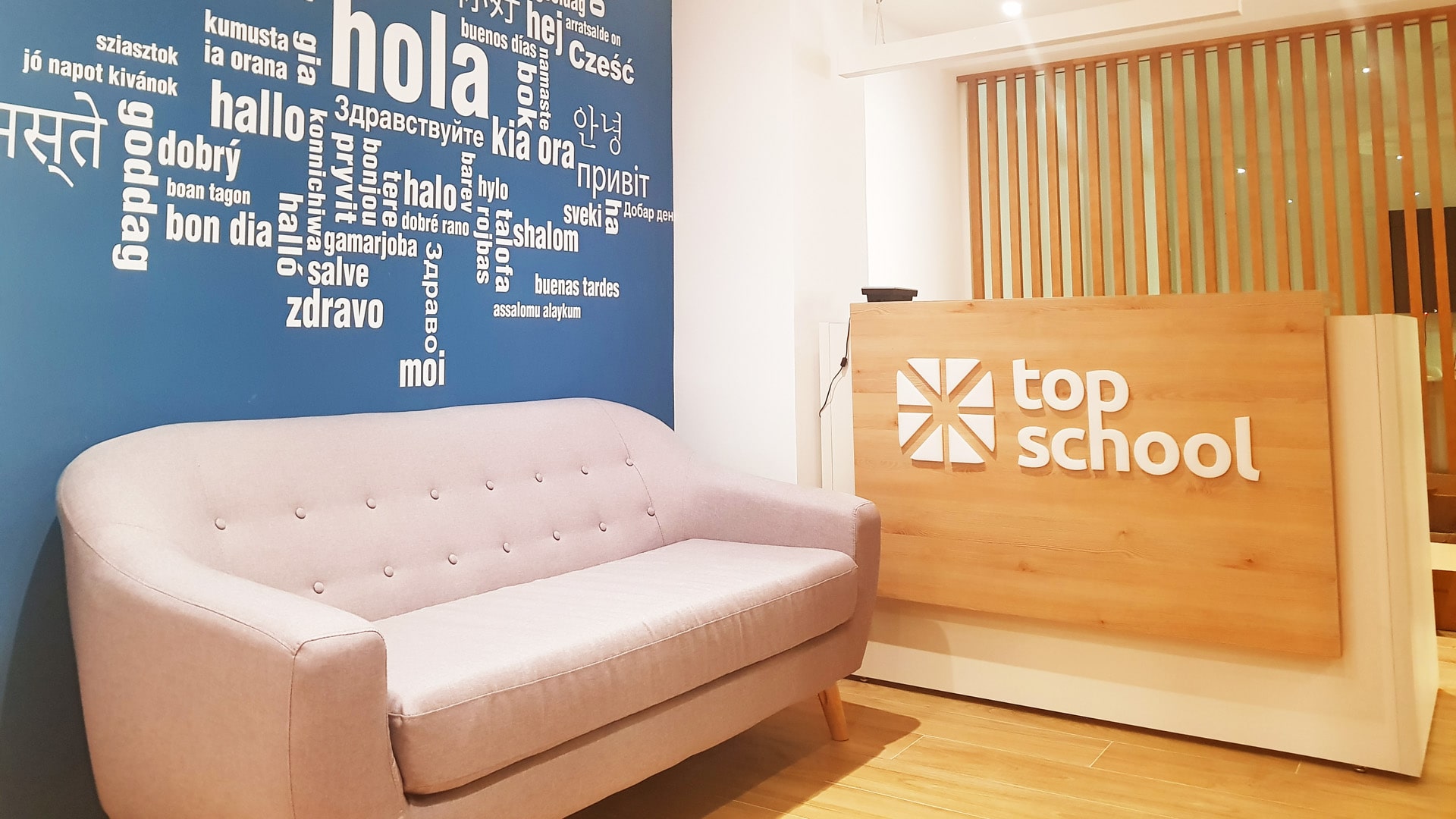 Contacto de la academia de idiomas Top School en Elche