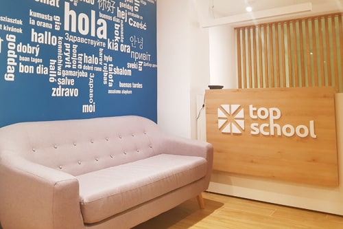 Equipo de la academia de idiomas Top School Equipo de la academia de idiomas Top School