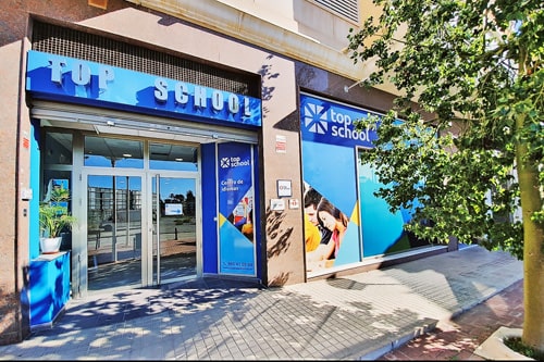 Instalaciones de la academia Top School en Elche Instalaciones de la academia Top School en Elche
